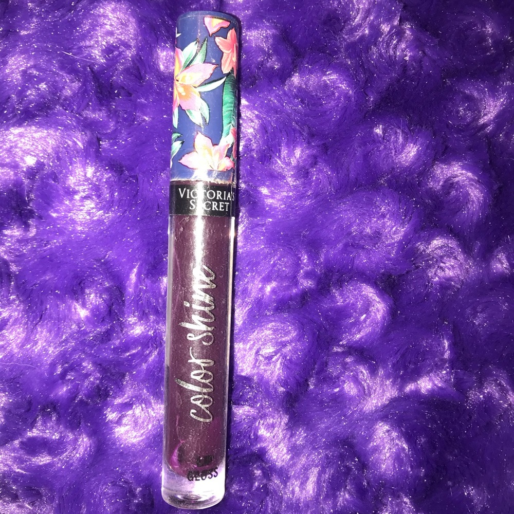 VS Lipgloss